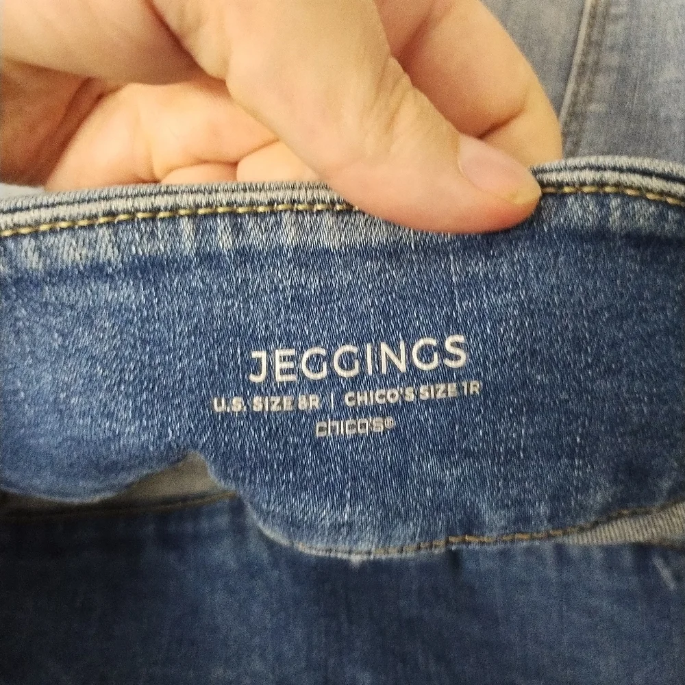 Chicos Pull On‎ High Rise Destructed Stretch Slimming Casual Skinny Jegging 8